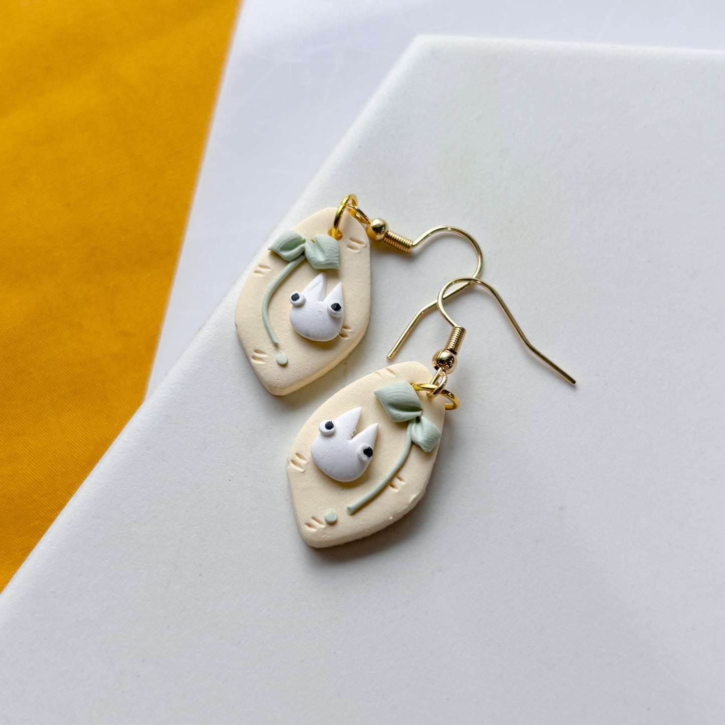 IVORY TEARDROPS WITH LEAF & TOTORO EARRINGS