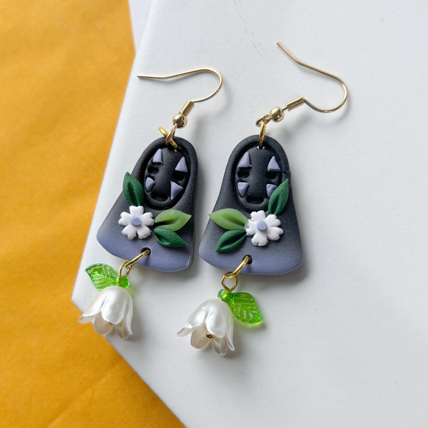 NO FACE PURPLE OMBRE EARRINGS