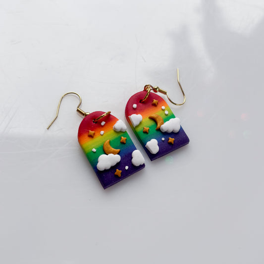 CLOUDY ARCH EARRINGS (RAINBOW FLAG)