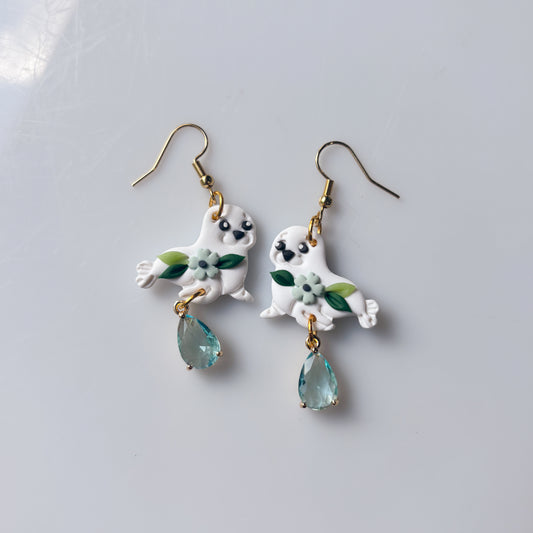 WHITE SEAL EARRINGS