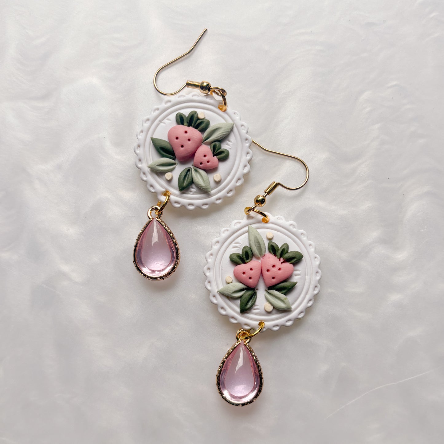 STRAWBERRY CIRCLE EARRINGS