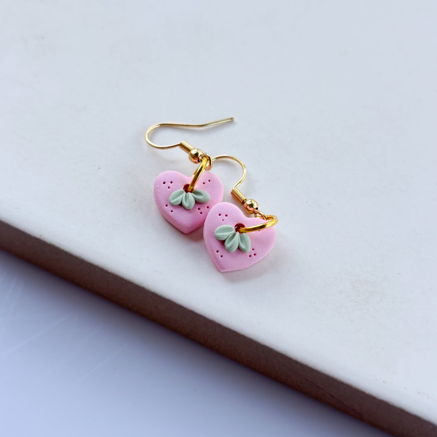 MINI HEARTS EARRINGS (PINK)
