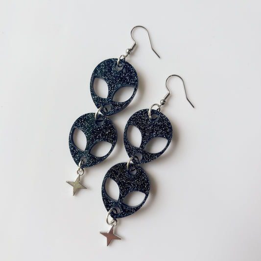 BLACK ALIEN DUO ACRYLIC EARRINGS
