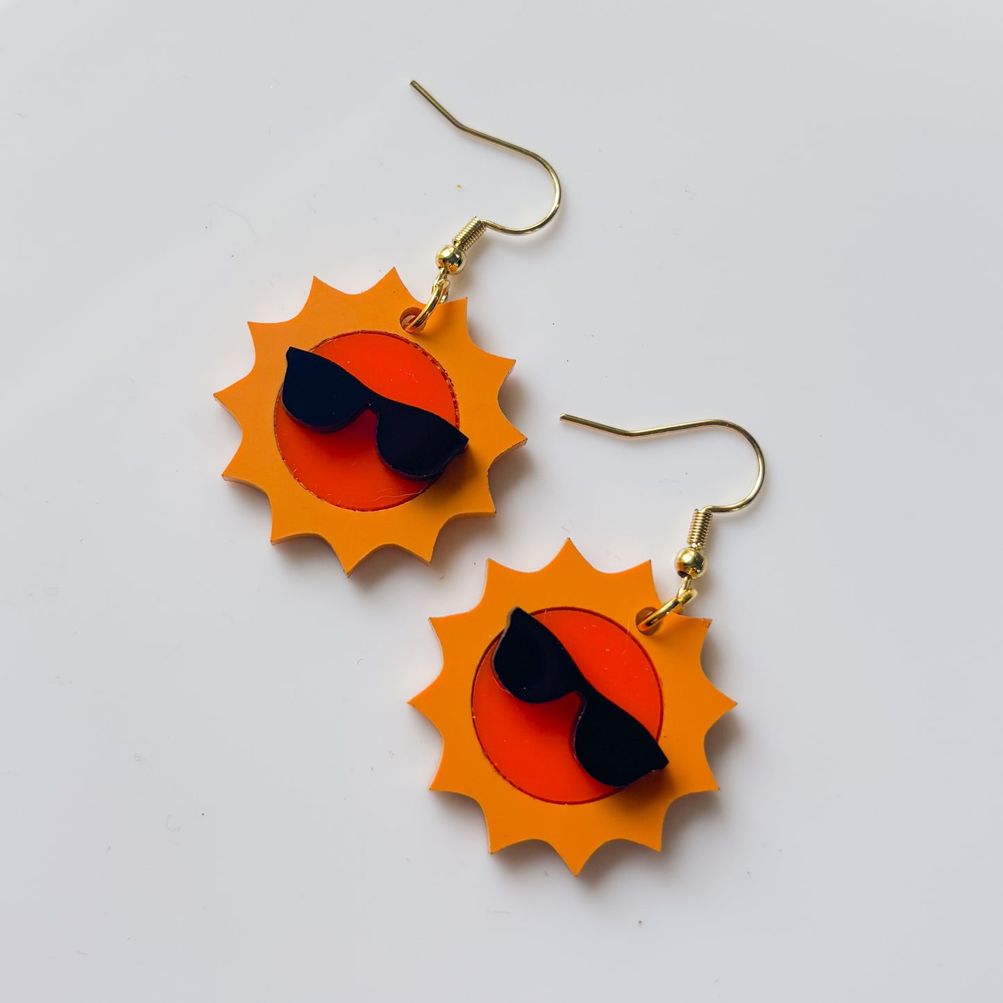 SUNS IN SUNGLASSES ACRYLIC EARRINGS