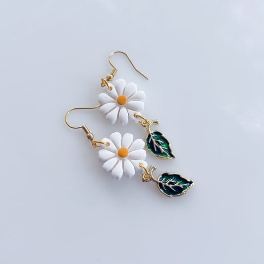 DAISY & LEAF EARRINGS