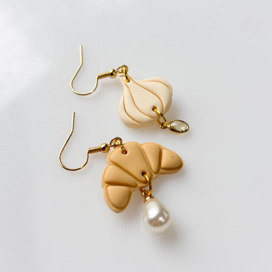 CROISSANT & GARLIC EARRINGS