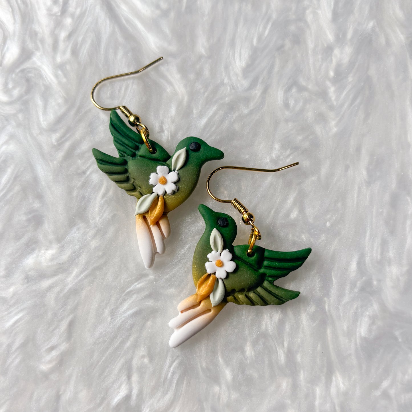HUMMINGBIRD DAISY EARRINGS