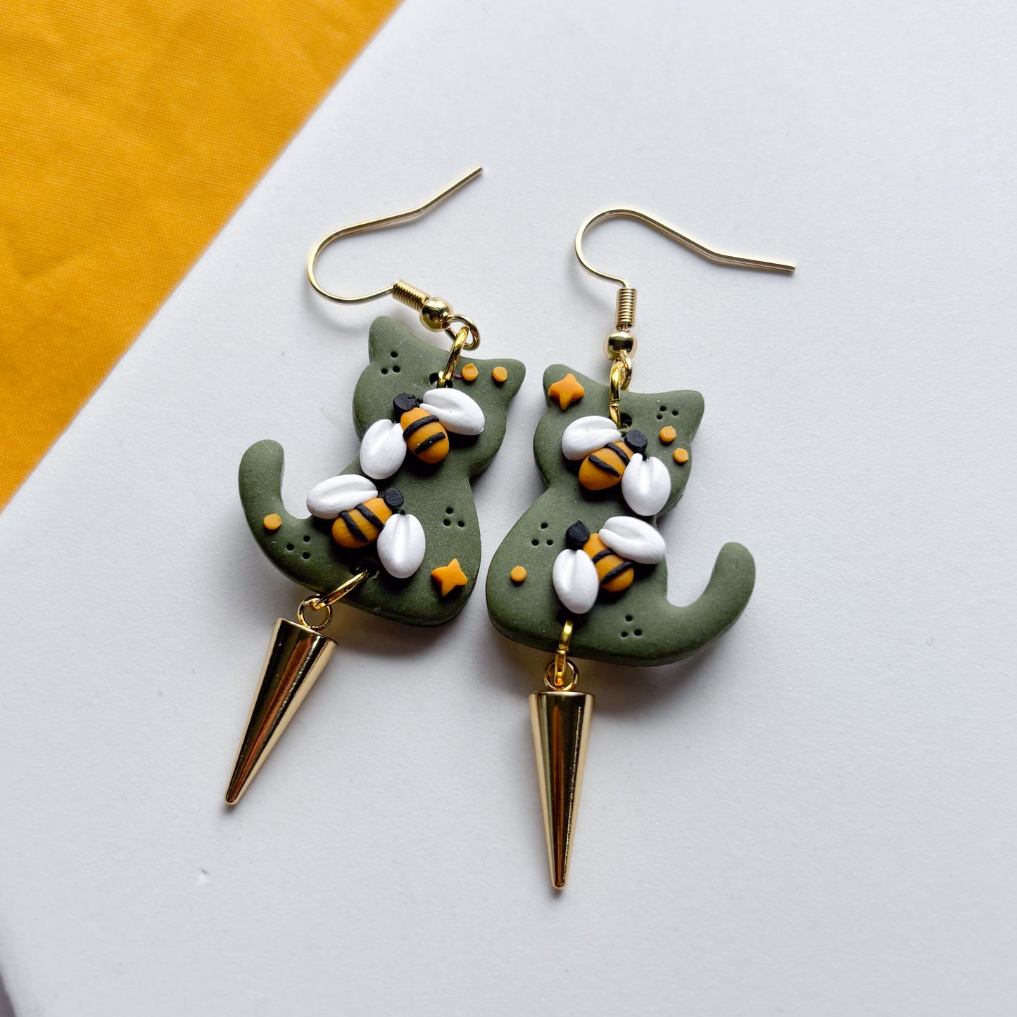BEE CAT EARRINGS