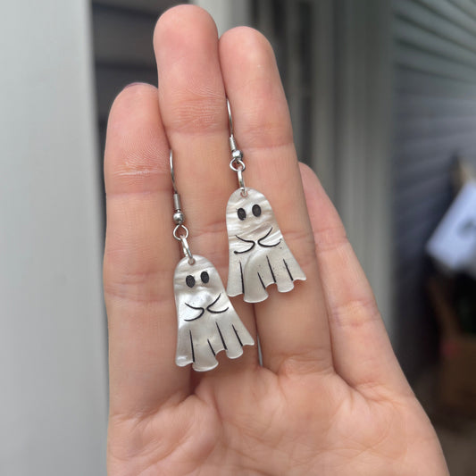 PEARLY ACRYLIC GHOSTS