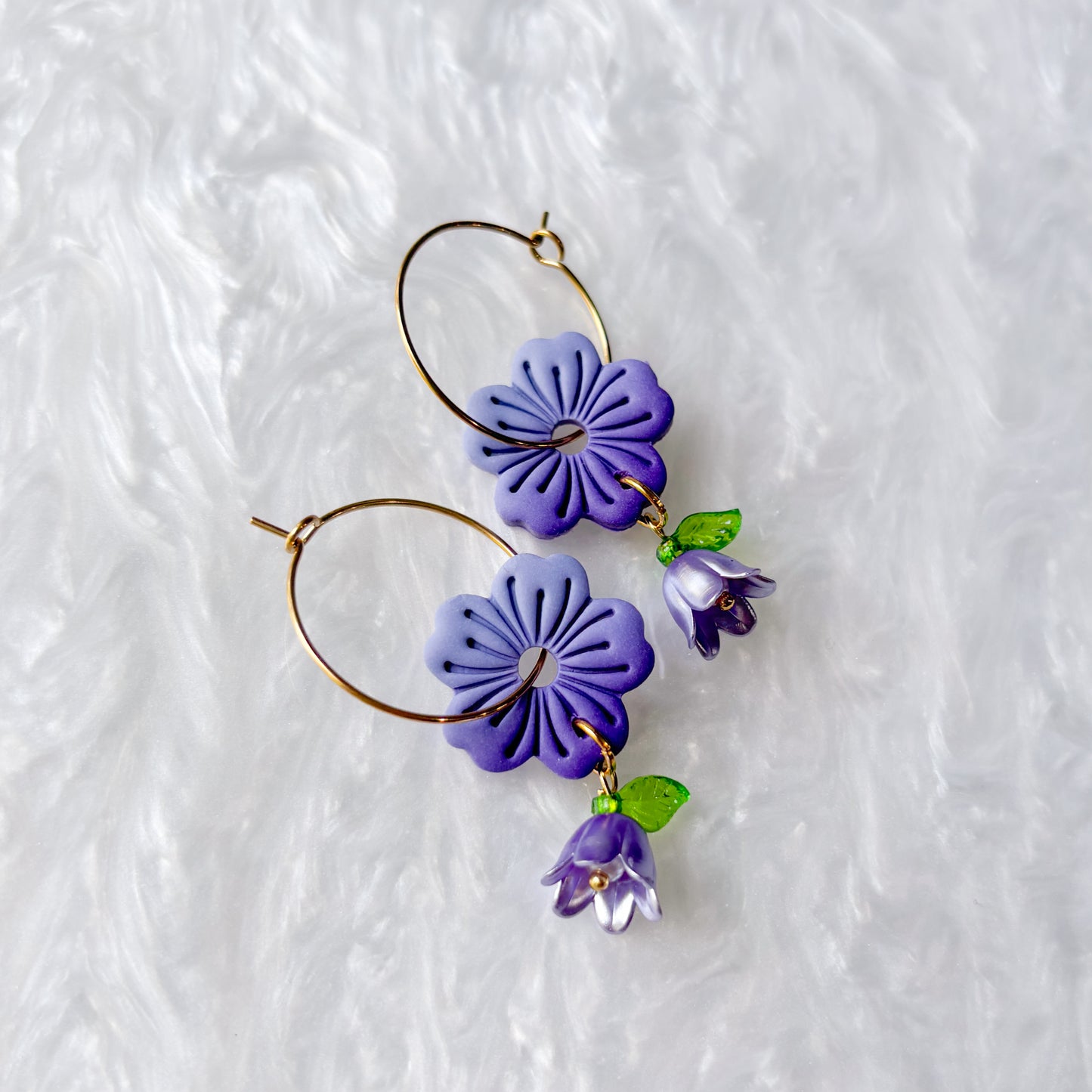 PURPLE FLOWER HOOP EARRINGS