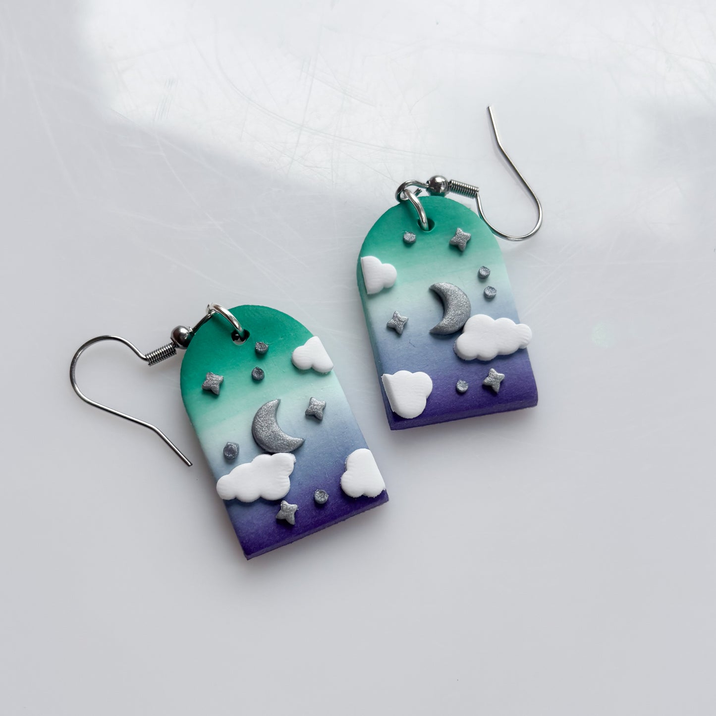 CLOUDY ARCH EARRINGS (GAY/MLM FLAG)