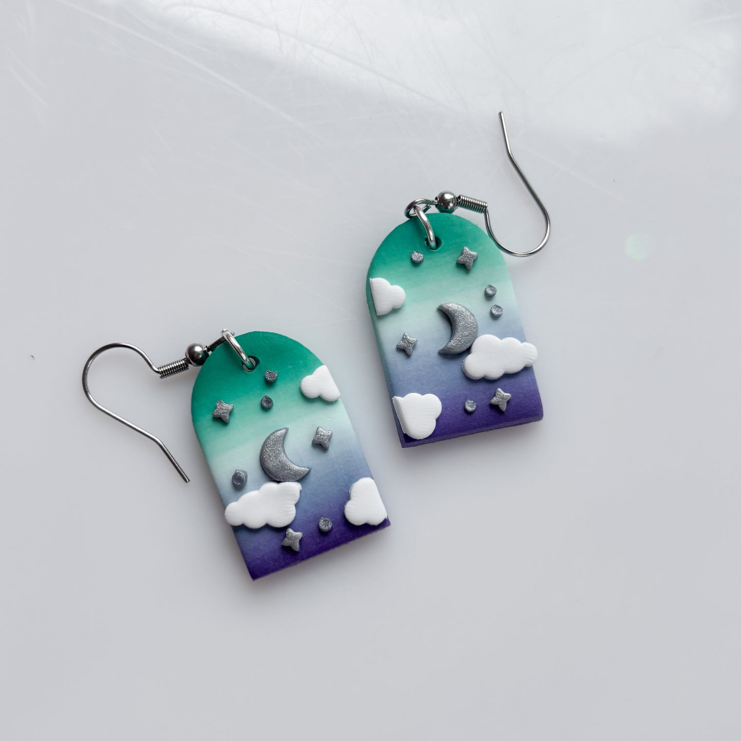 CLOUDY ARCH EARRINGS (GAY/MLM FLAG)