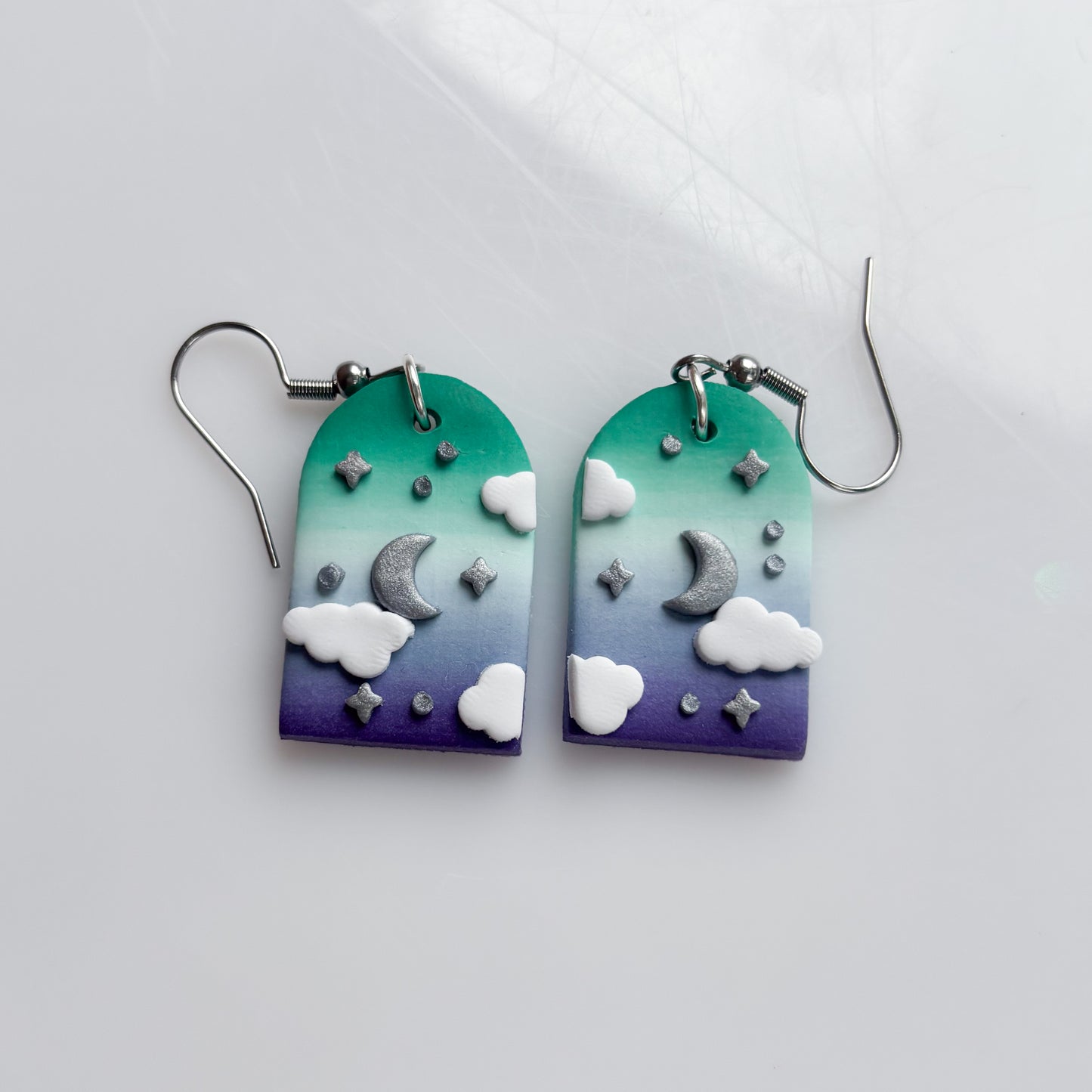 CLOUDY ARCH EARRINGS (GAY/MLM FLAG)