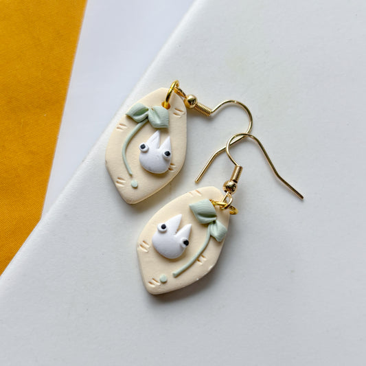 IVORY TEARDROPS WITH LEAF & TOTORO EARRINGS