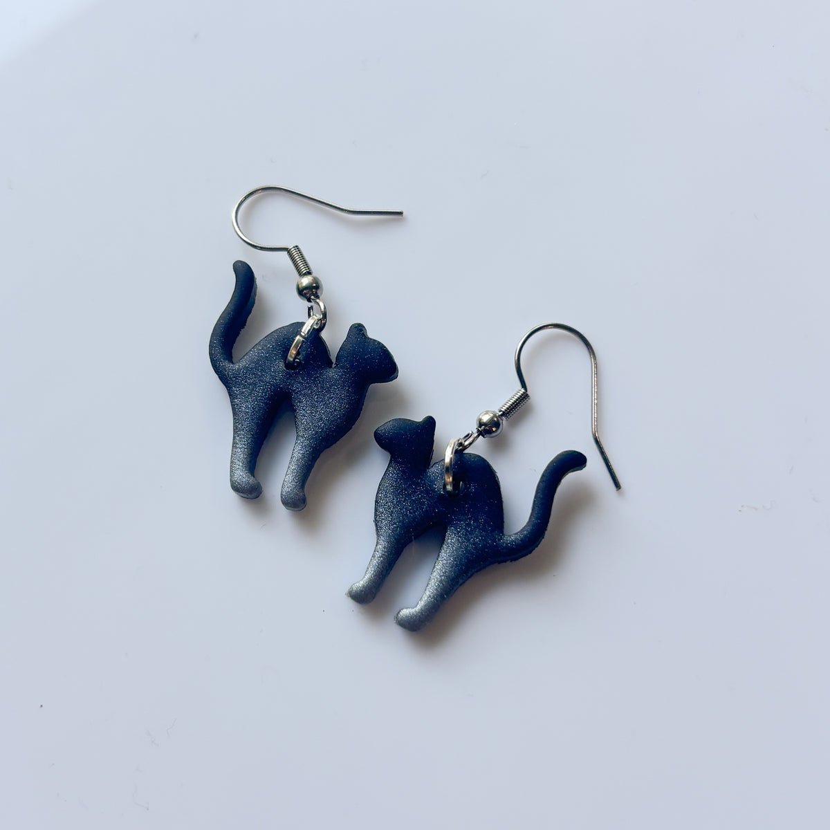 BLACK SILVER OMBRE CAT EARRINGS