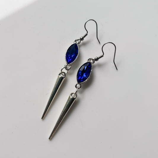 DARK BLUE OVAL SILVER SPIKE CHARM EARRINGS