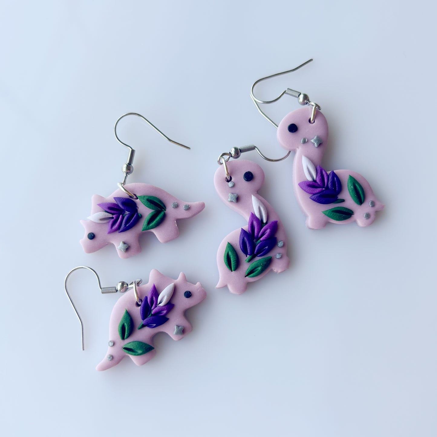 LAVENDER DINO EARRINGS (BRONTO)