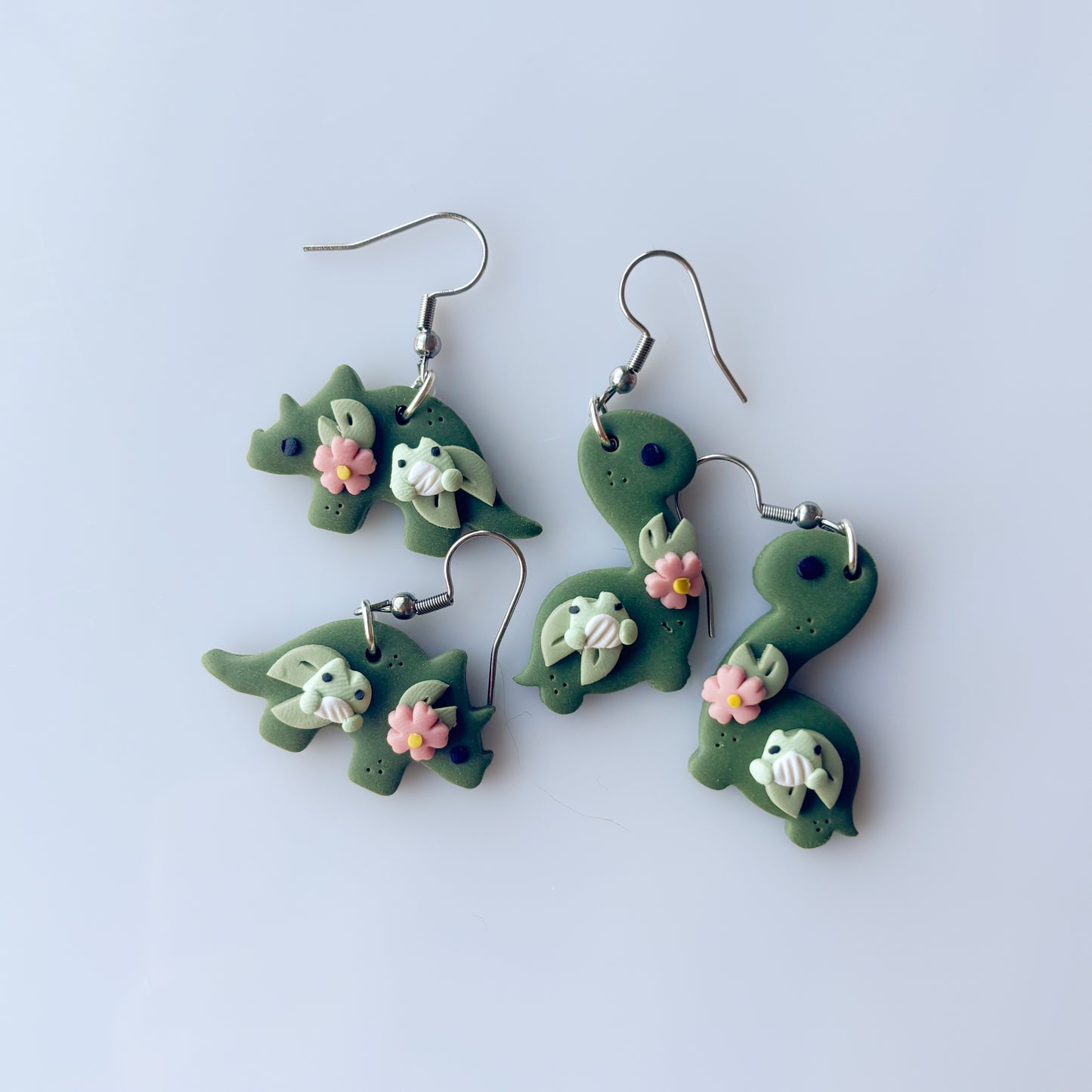 FROG LILYPAD DINO EARRINGS (TRICERATOPS)