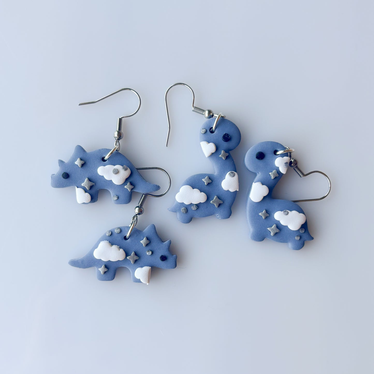 CLOUDY DINO EARRINGS (BRONTO)