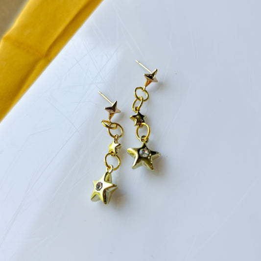 TRIPLE STAR STUD CHARM EARRINGS