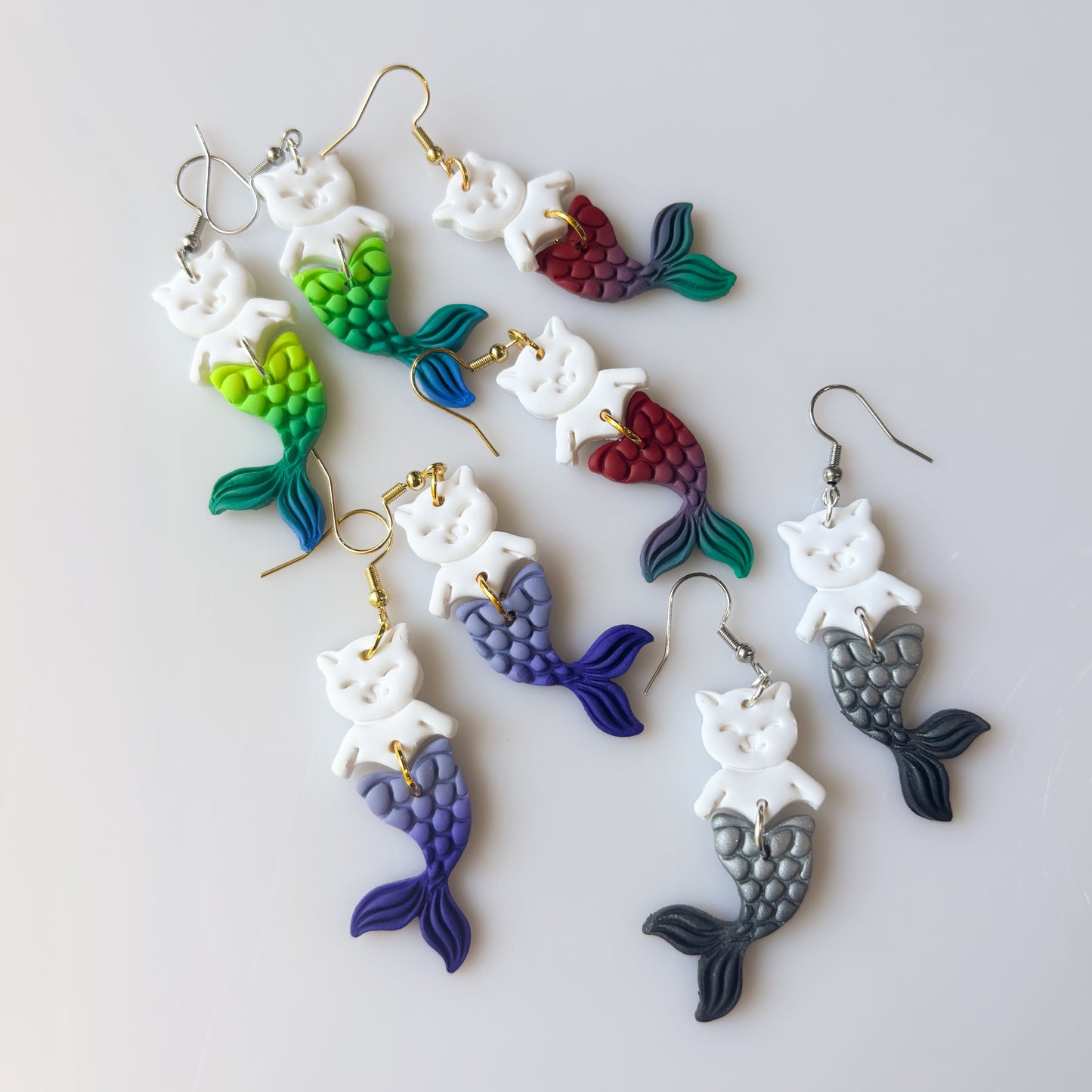 CAT FISH EARRINGS (BLUE GREEN)