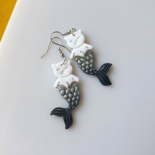 CAT FISH EARRINGS (METALLIC)