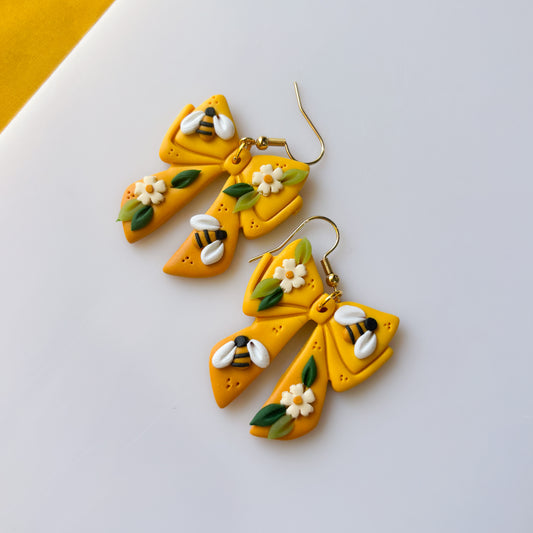 HONEYBEE BOW EARRINGS