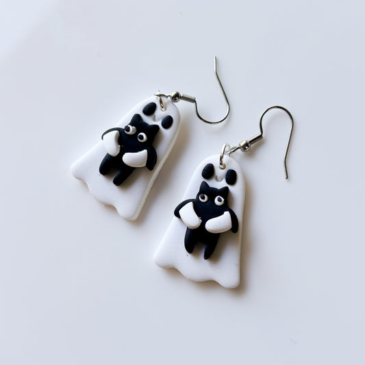 GHOST HOLDING CATS EARRINGS