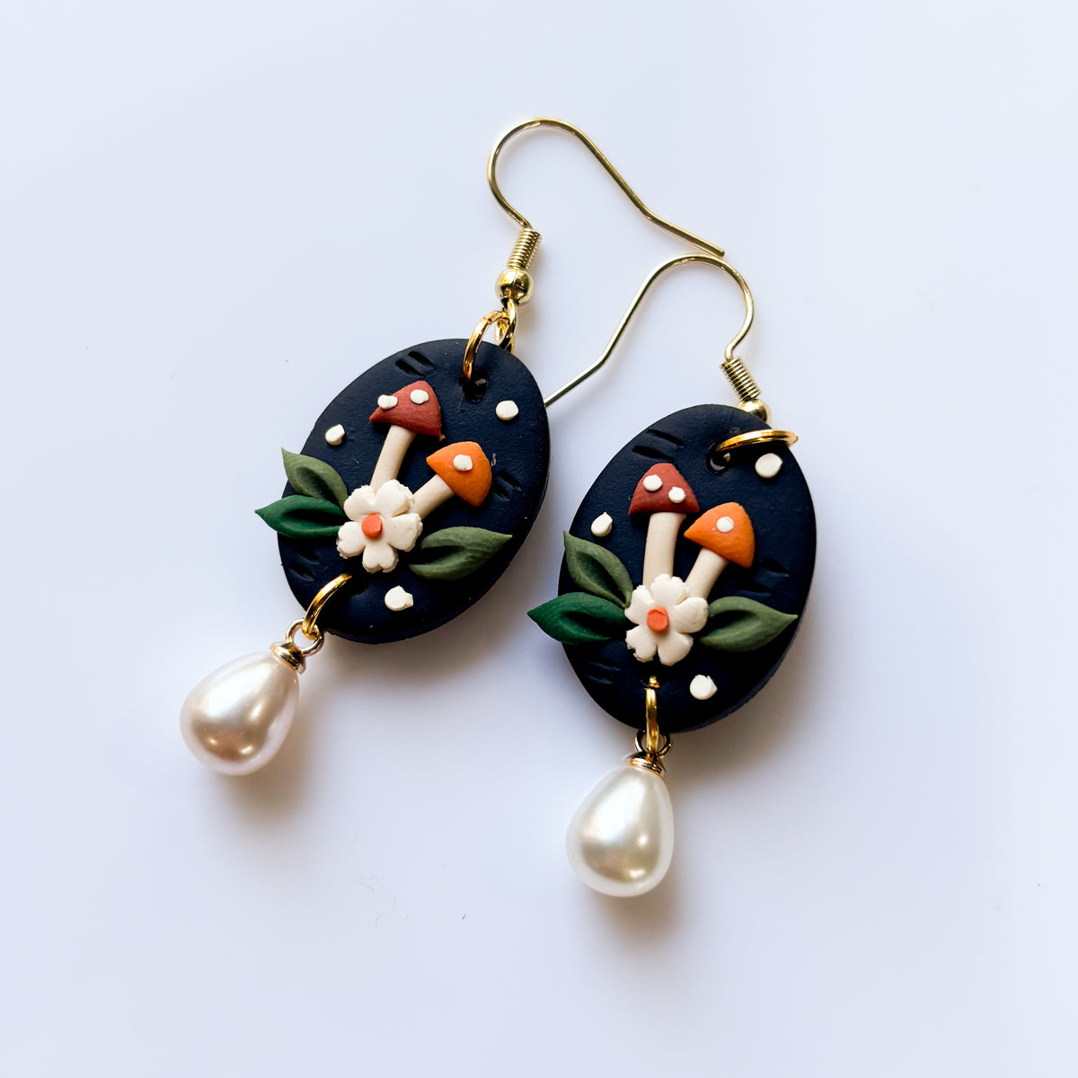 MUSHROOM OVAL EARRINGS