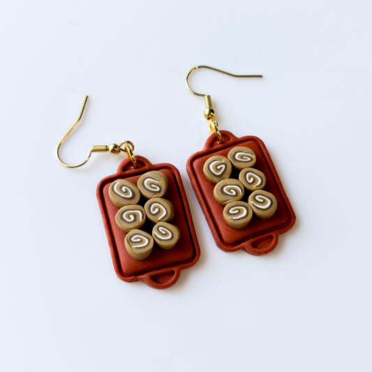 CINNAMON ROLL TRAY EARRINGS