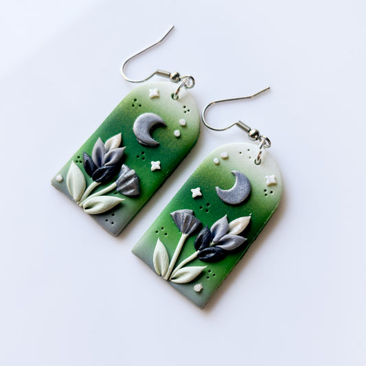 GREEN ARCH EARRINGS