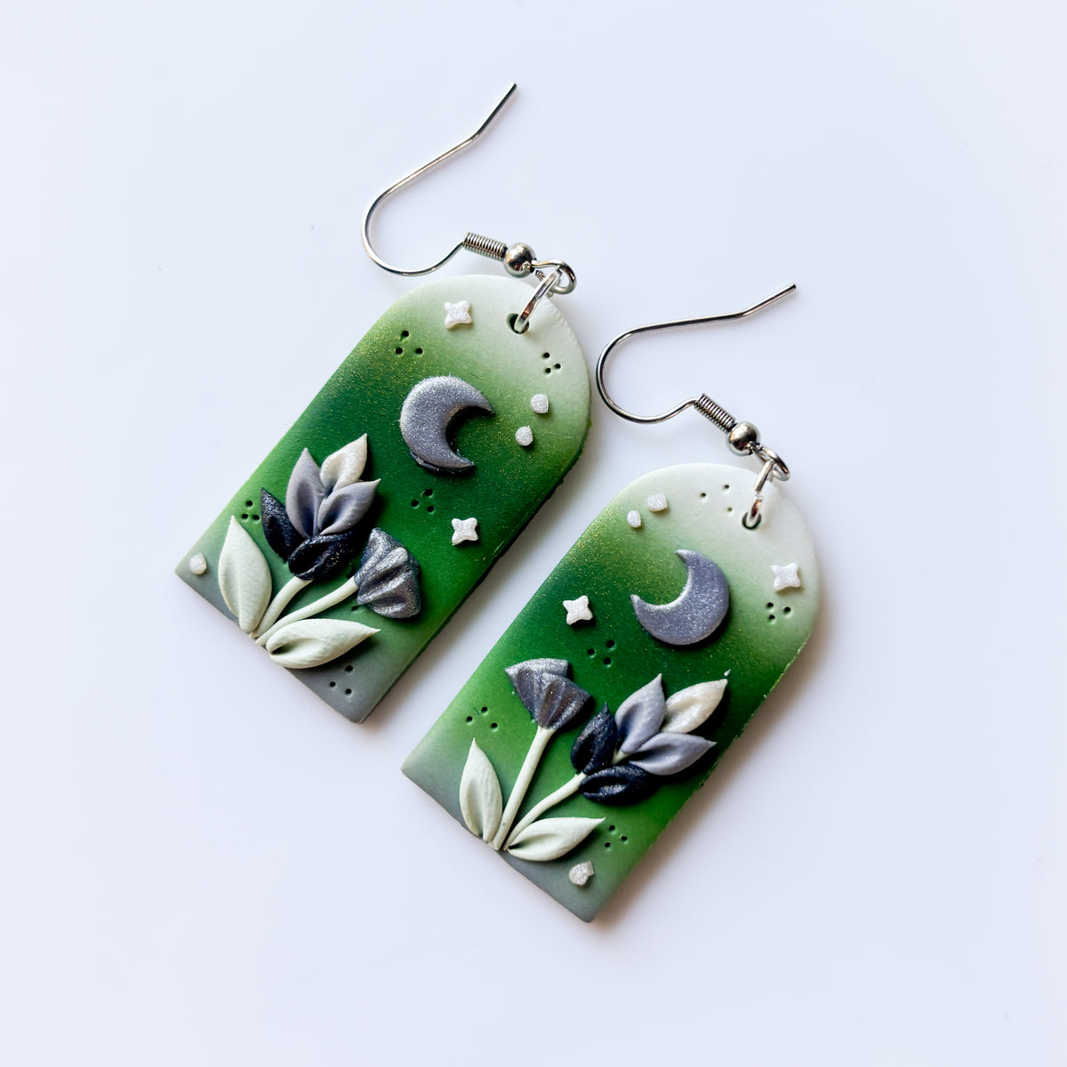 GREEN ARCH EARRINGS