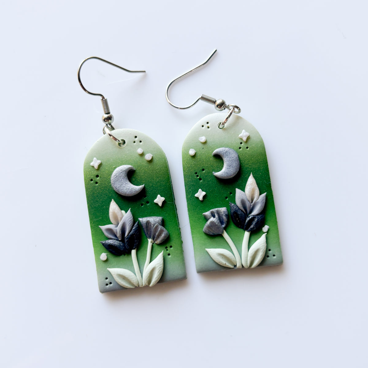 GREEN ARCH EARRINGS