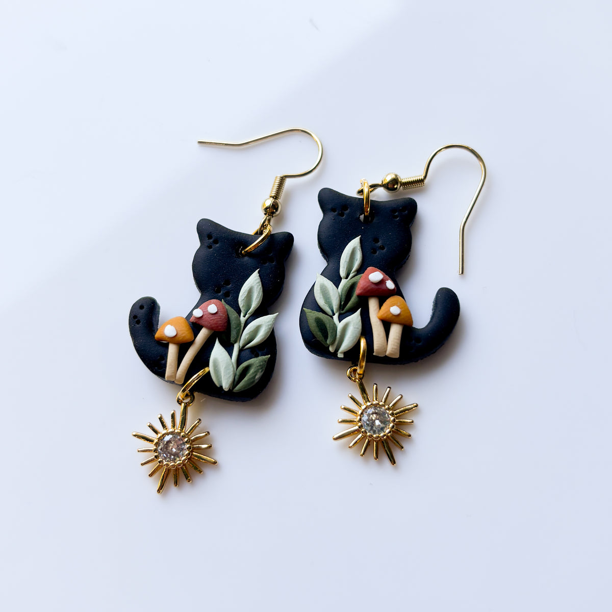 MUSHROOM CAT EARRINGS