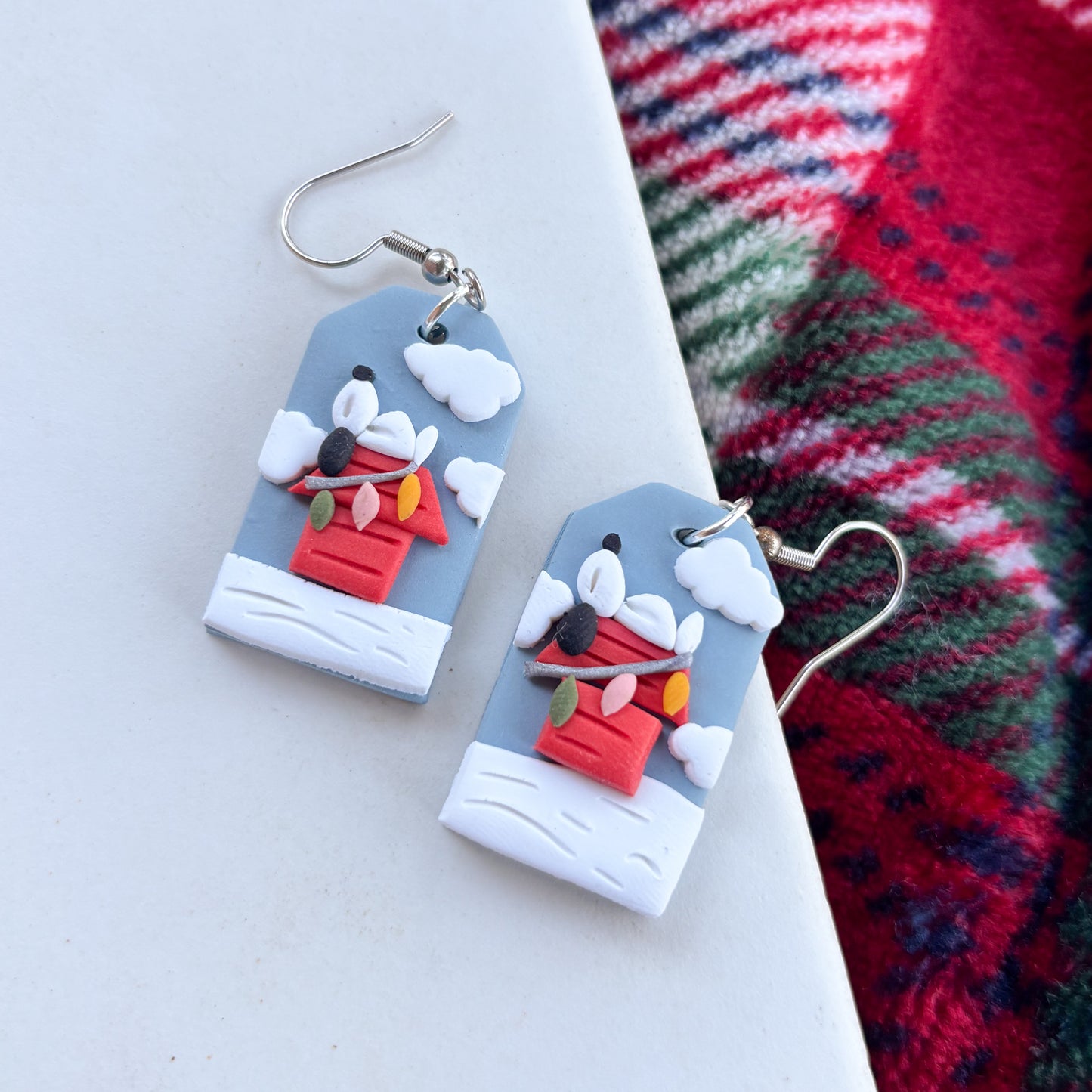 SNOOPY CHRISTMAS EARRINGS