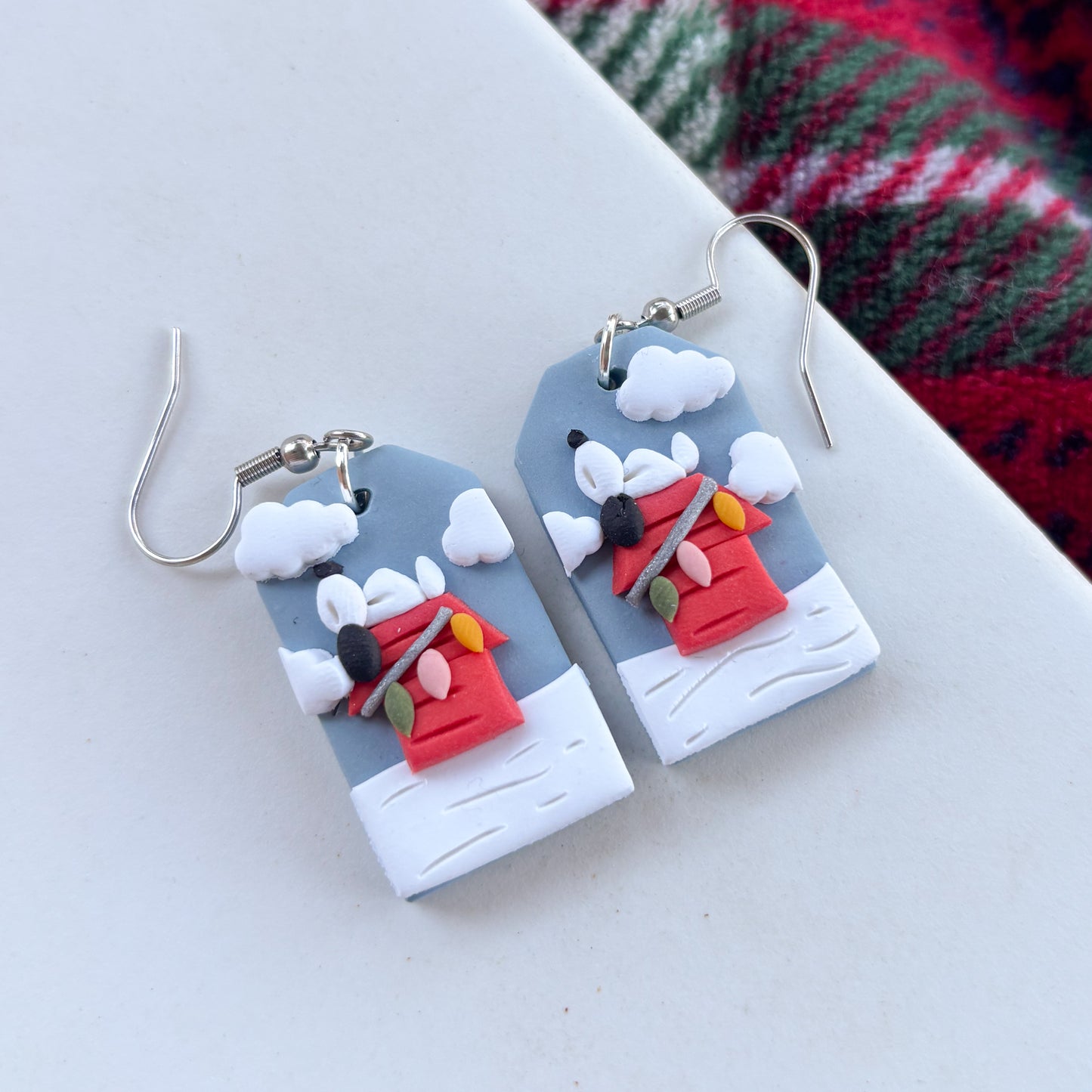 SNOOPY CHRISTMAS EARRINGS