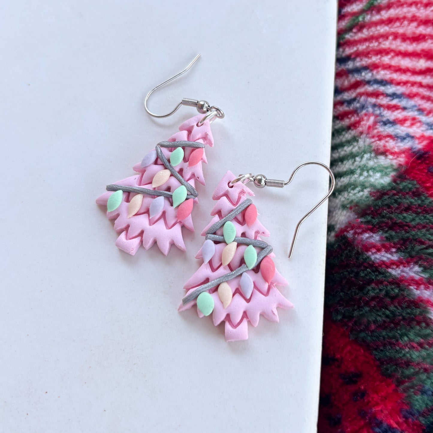 PINK CHRISTMAS LIGHTS ON TREE EARRINGS