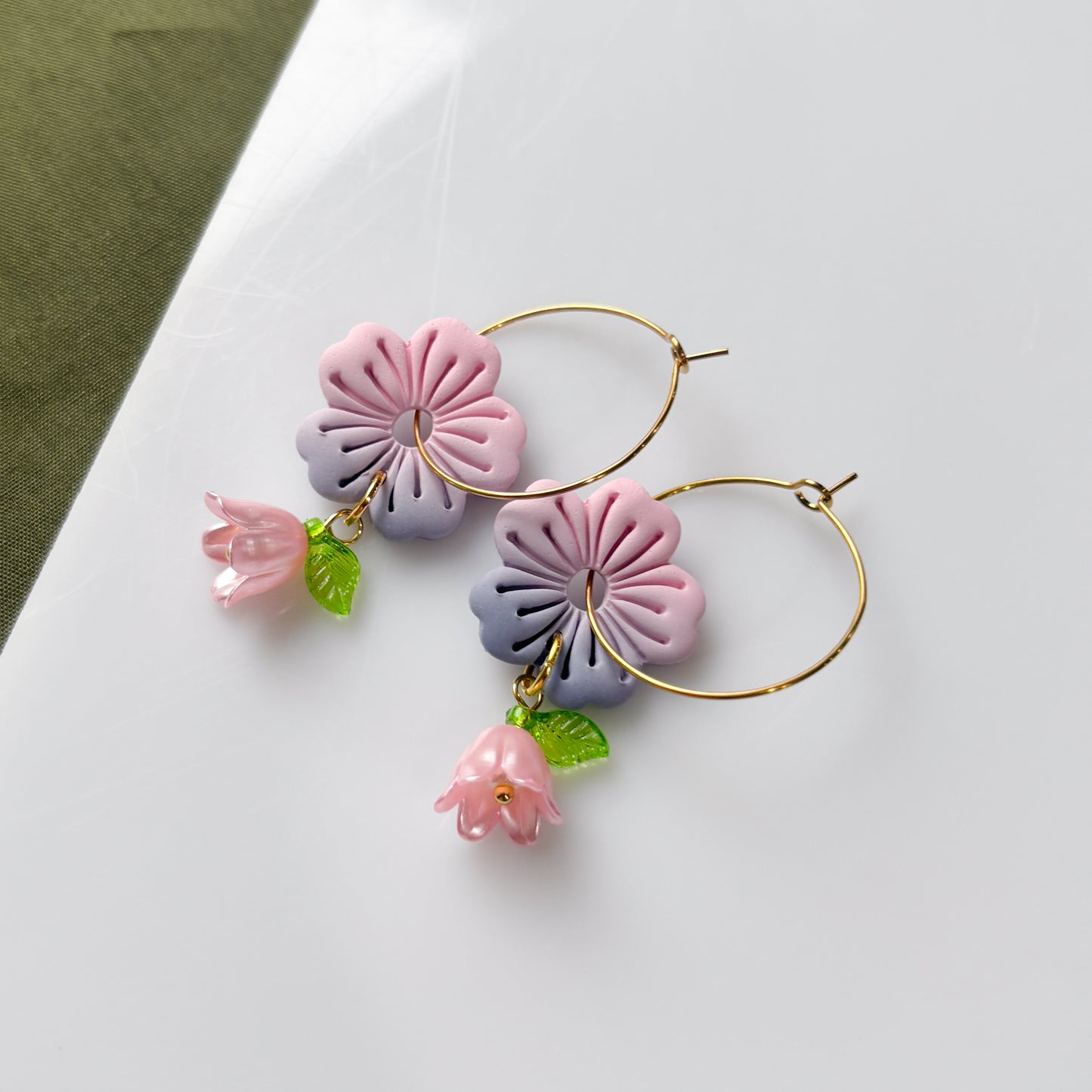 PASTEL FLOWER HOOP EARRINGS
