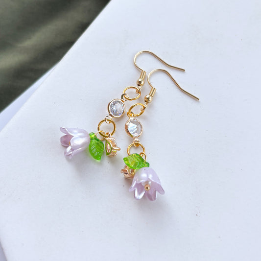 PURPLE FLOWER & GEM CHARM EARRINGS