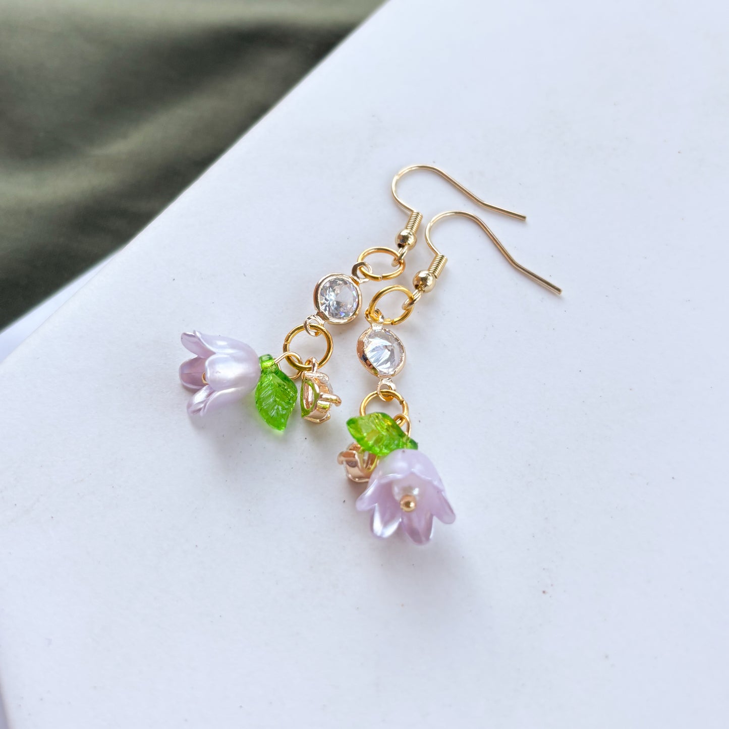 PURPLE FLOWER & GEM CHARM EARRINGS