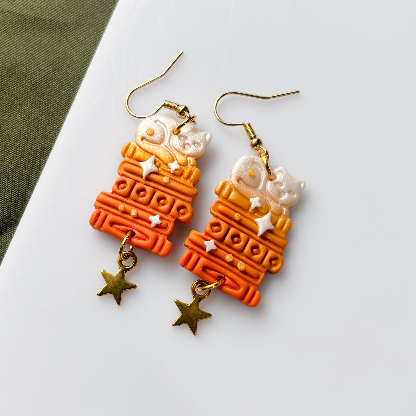 WHITE CATS ON BOOK STACKS EARRINGS
