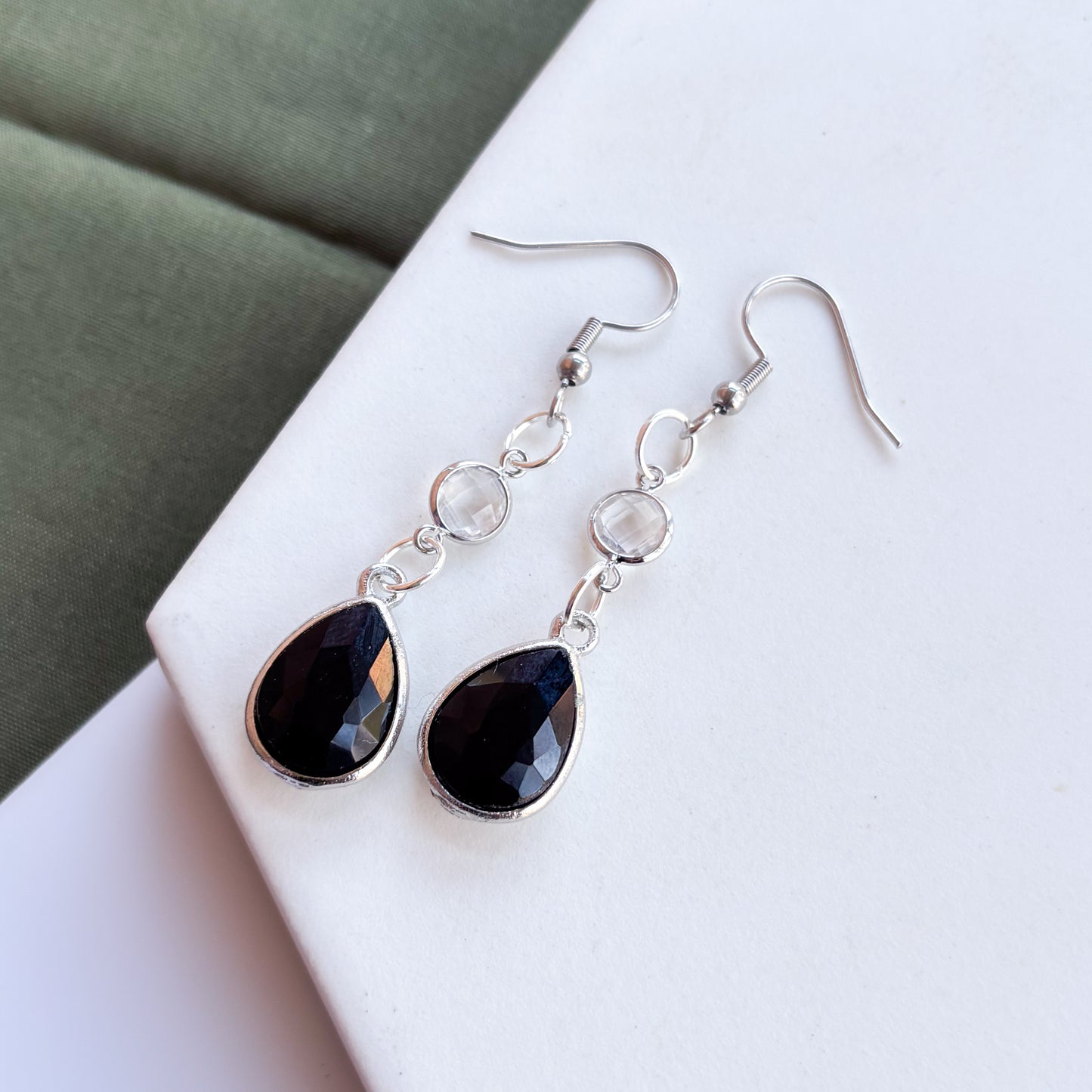 BLACK TEARDROP GEM CHARM EARRINGS