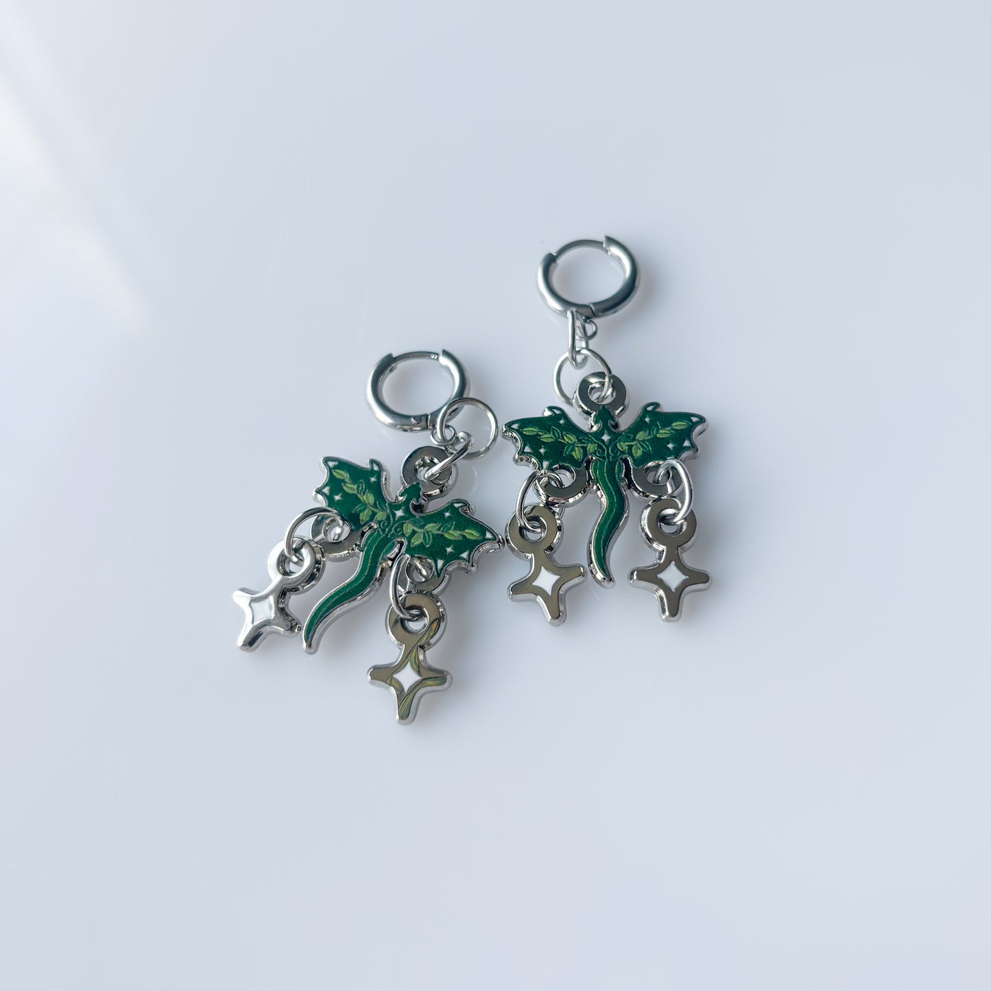 GREEN VINE DRAGON METAL EARRINGS