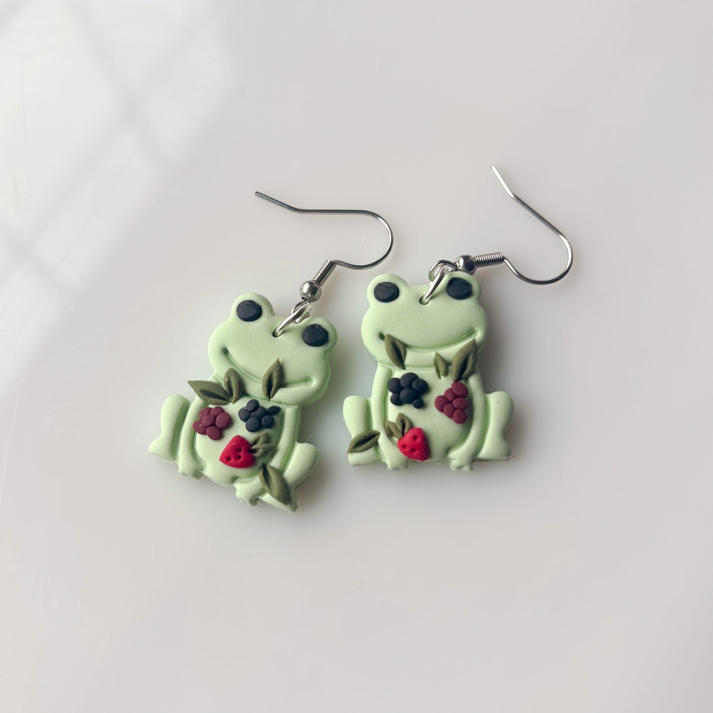 HARVEST BERRY FROG EARRINGS