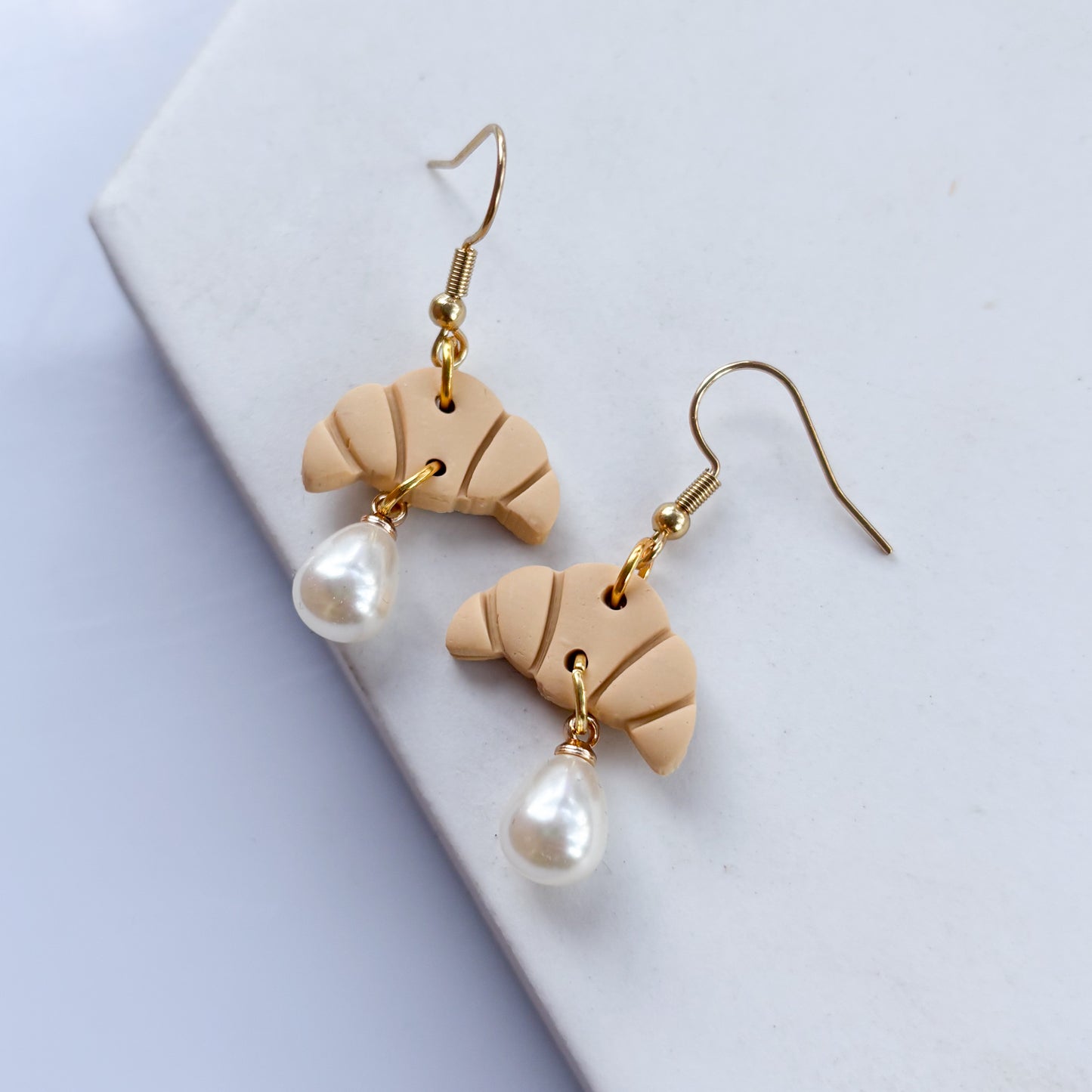 CROISSANT EARRINGS