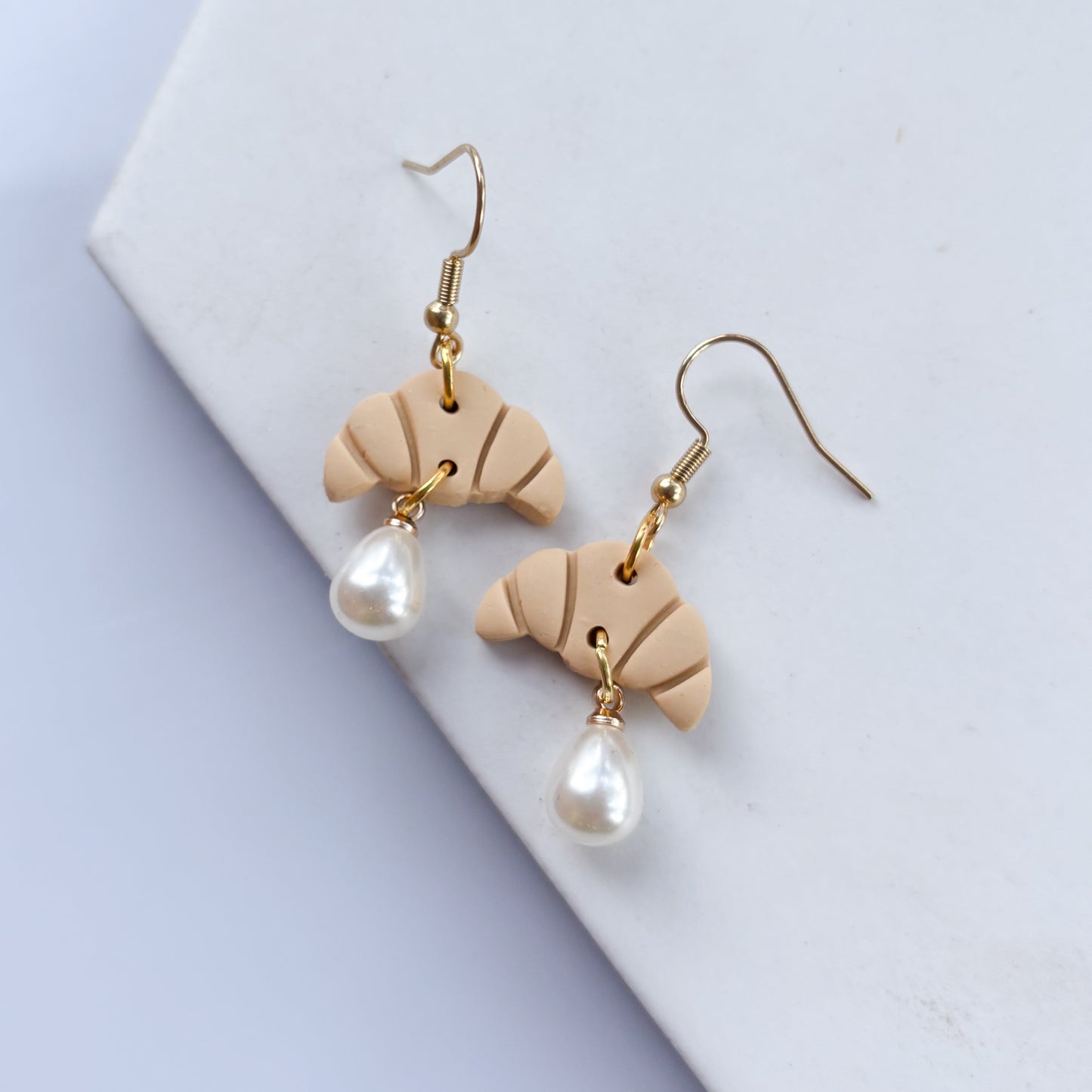 CROISSANT EARRINGS