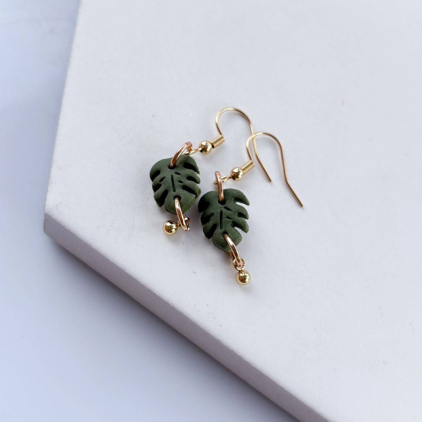MONSTERA EARRINGS