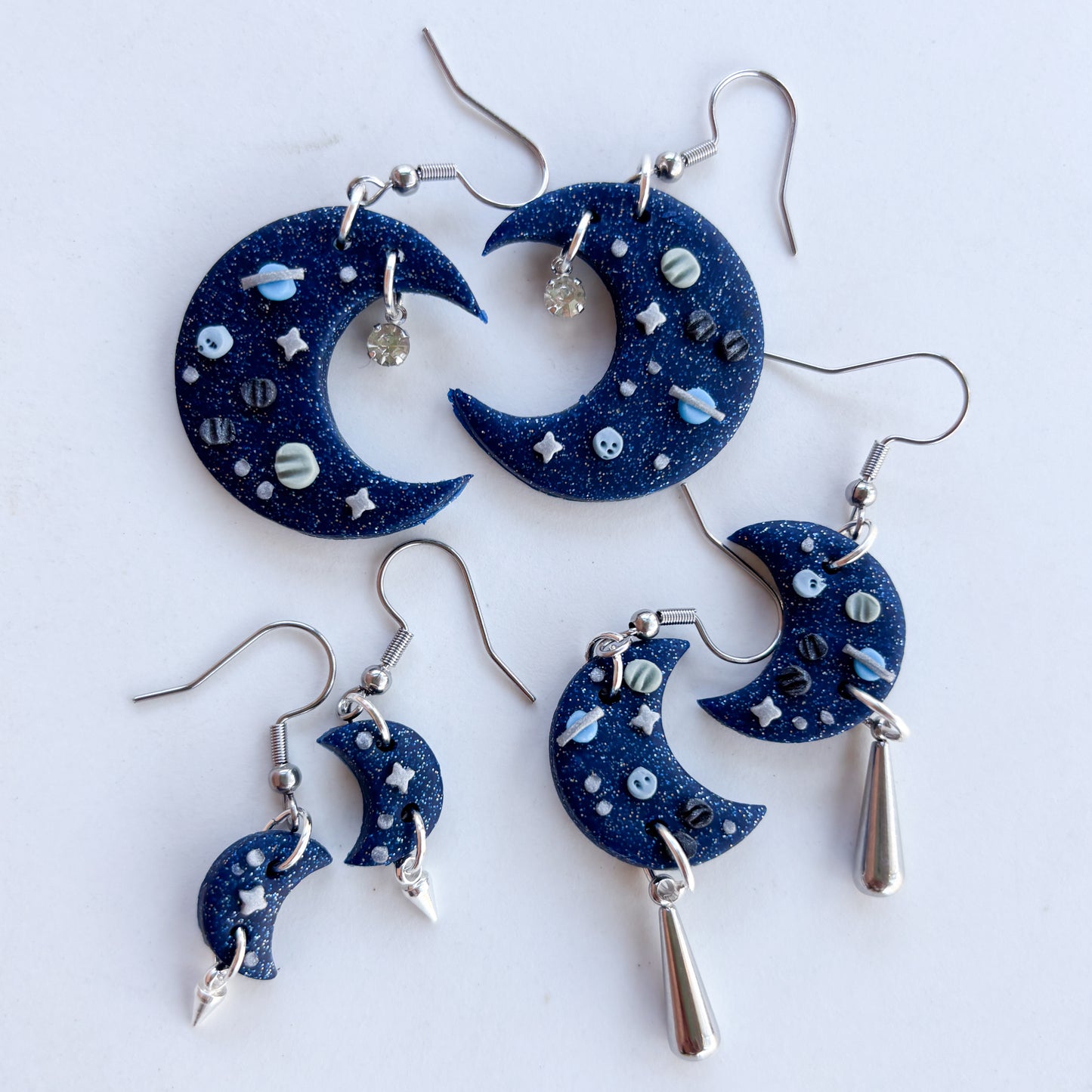 BLUE SPACE MOON EARRINGS (MINI)