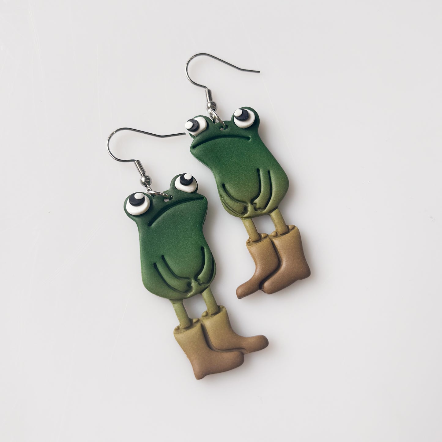 EMPTYHANDED AWKWARD FROG EARRINGS