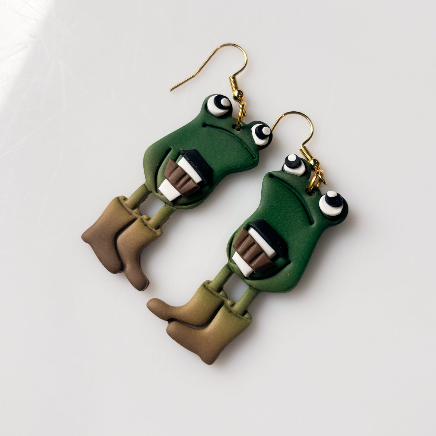 COFFEE CUP AWKWARD FROG EARRINGS